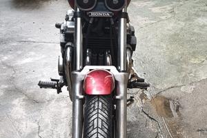 Honda NIGHTHAWK 650 - 1985