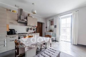 Appartamento di 75 m² con 3 locali e posto auto a 