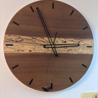 Orologi da parete in legno artigianali