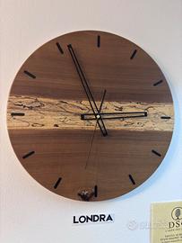 Orologi da parete in legno artigianali