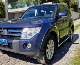 Mitsubishi Pajero V80 3.2 Instyle 3p