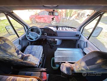 Camper 6 posti Mercedes-Benz 312 D Diesel