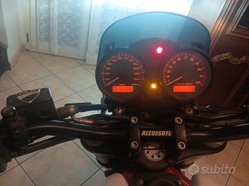 DUCATI 695