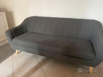 Divano 2 posti grigio