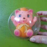 Sfera con gattino rosa, vintage 