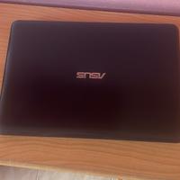 Computer Pc Asus con caricatore