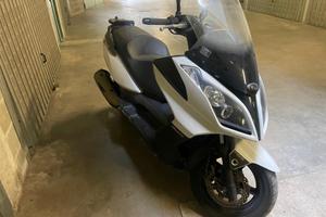 Kymco Downtown 300i abs