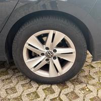 Cerchi piú gomme 4 stagioni Volkswagen Golf