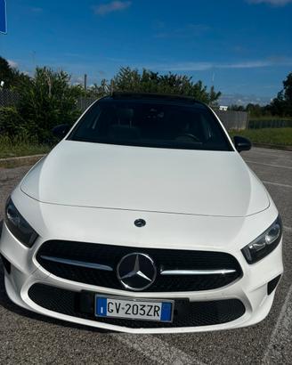 Mercedes classe a 200d nightedition allestimento