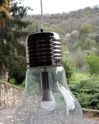 Lampadario da soffitto a forma di lampadina