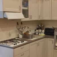 divano e cucina come nuove