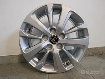 Cerchi in lega 16" Toyota yaris cross