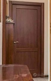 2 porte in legno prezzo 100€ ciascuna ritiro ostia