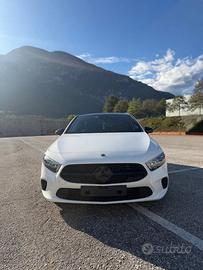 Mercedes Classe A 180d Auto AMG Line - 2021