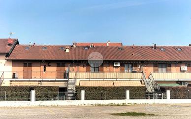 4 LOCALI A BORGARO TORINESE