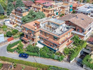 Appartamento di 200 m² con 5 locali e box auto dop