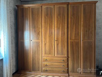 Armadio, letto e comodini