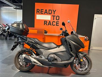 Honda Integra 750