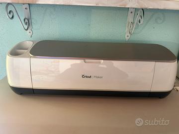 CRICUT MAKER