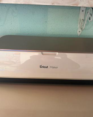 CRICUT MAKER