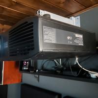 proiettore Panasonic pt-at 6000 e 3d con occhiali