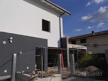 LAZZATE: VILLA BIFAMILIARE in classe A4