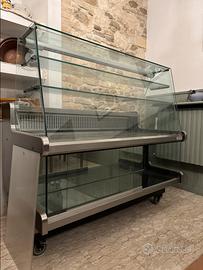 VETRINA BANCO FRIGO CON RUOTE