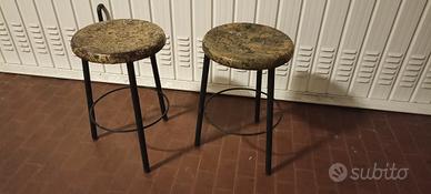 sgabelli industriali in ferro vintage 