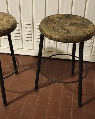 sgabelli industriali in ferro vintage 