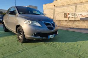 Lancia Ypsilon 1.2 69 CV Platinum