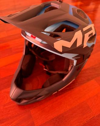 Casco bici integrale MET Parachute
