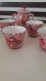 zuccheriera e tazzine in ceramica vintage