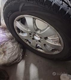 Pneumatici 235/65 R17 M+S