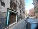 ampio-locale-deposito-pzz-garibaldi