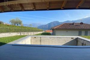 Villa di 400 m² con 5 locali e box auto doppio a T