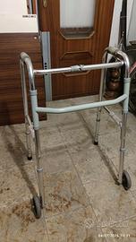 Deambulatore pieghevole, regolabile in altezza con