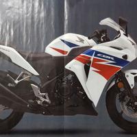 "Adesivi x carene honda cbr 250r"