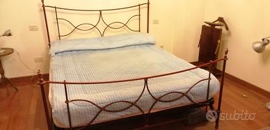 letto in ferro completo di doghe 160x190