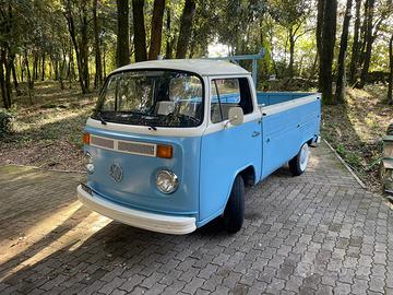 Volkswagen T2 pick up