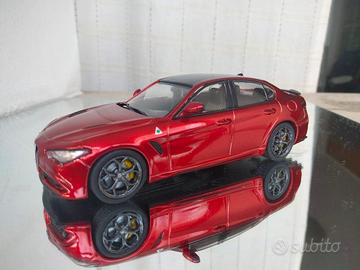 Alfa Romeo Giulia Quadrifoglio . 1/43 della Solido