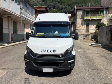 Iveco Daily 35S14 Passo Lungo con Rampa Moto – Pro
