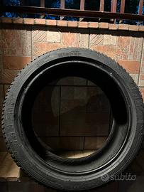 225/40/18 Kleber 2 pneuamtici