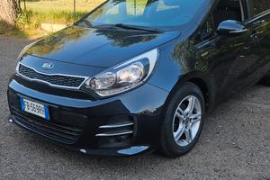 Kia Rio 1.2 2015 62KW Neopatentati ottime condiz.