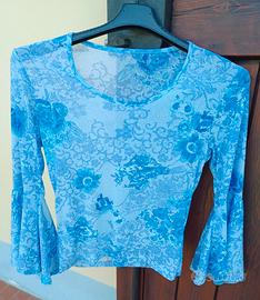 Maglietta Malibu con un design floreale e ampie ma