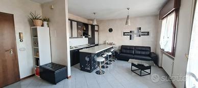 Privato vende appartamento in contesto ben abitato