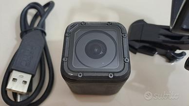 Go pro Hero 5 session + Case + cavo originali