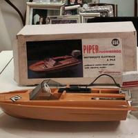 motoscafo 656 Piper fuoribordo