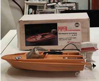 motoscafo 656 Piper fuoribordo