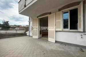 TRILOCALE CENTRALE CON DOPPIO TERRAZZO E POSTO AUT