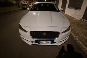 Jaguar xe 2.0 automatica fine 2015